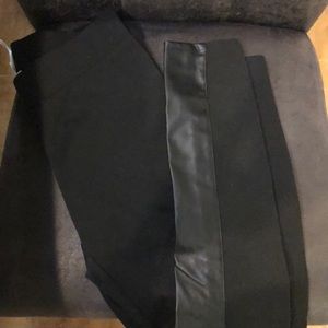Legging pant with leather